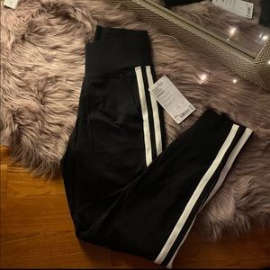 NWT Athleta venice side stripe joggers